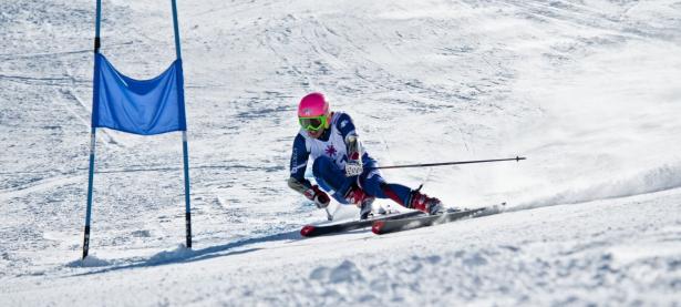 LOL-勇士绝杀辽宁队，字母哥高光表现，跨越赛场的英雄时刻