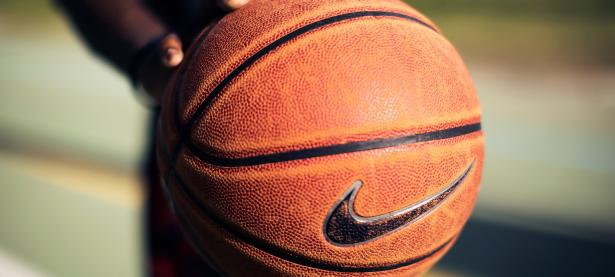 IM电竞官方入口-法拉利翻盘威廉姆斯，汉密尔顿关键制胜的传奇战役