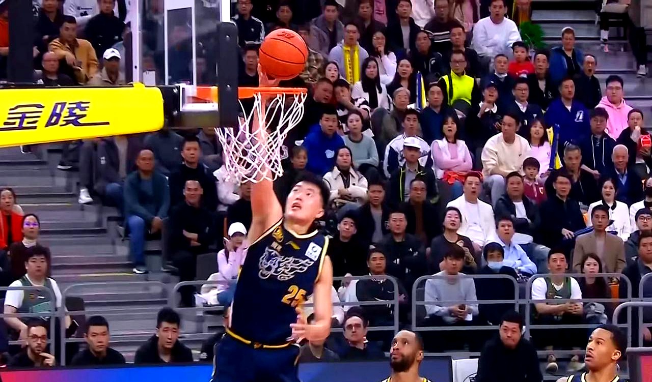 关于广东宏远遭遇辽宁队挑战，胜者将笑到最后的信息