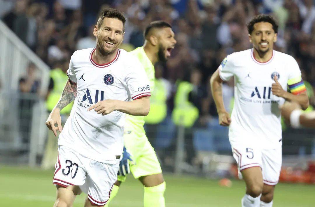 梅西与巴黎圣日耳曼签约，可能会改变法甲格局