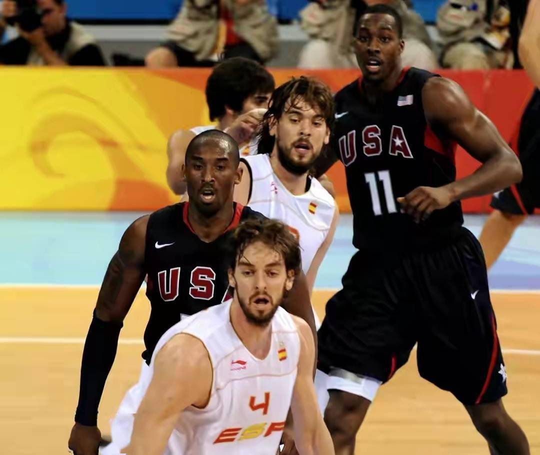 球员斩获全球篮球锦标赛金牌，成为焦点的简单介绍