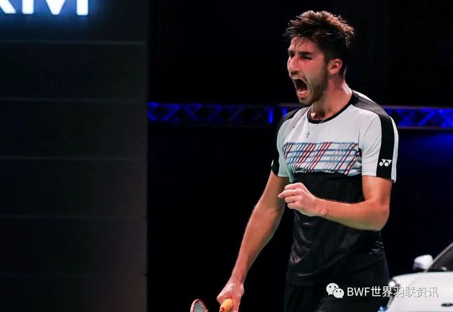 萨索洛主场胜利，成功摘取三分的简单介绍