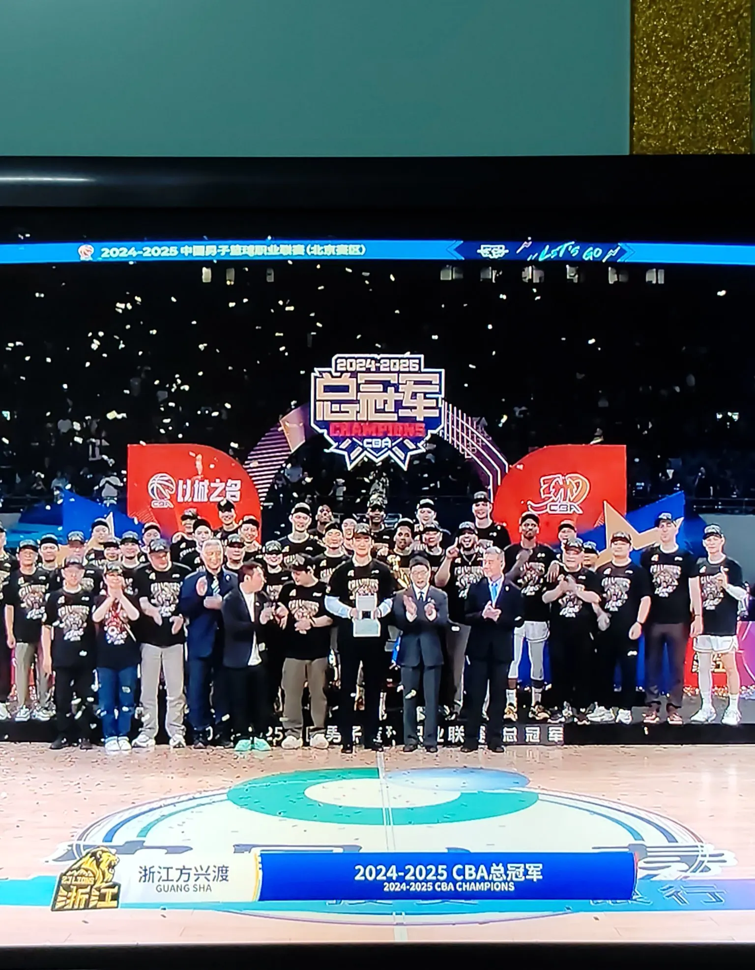 防御意识打开，球队展现出色团队配合，掀起CBA风暴的简单介绍