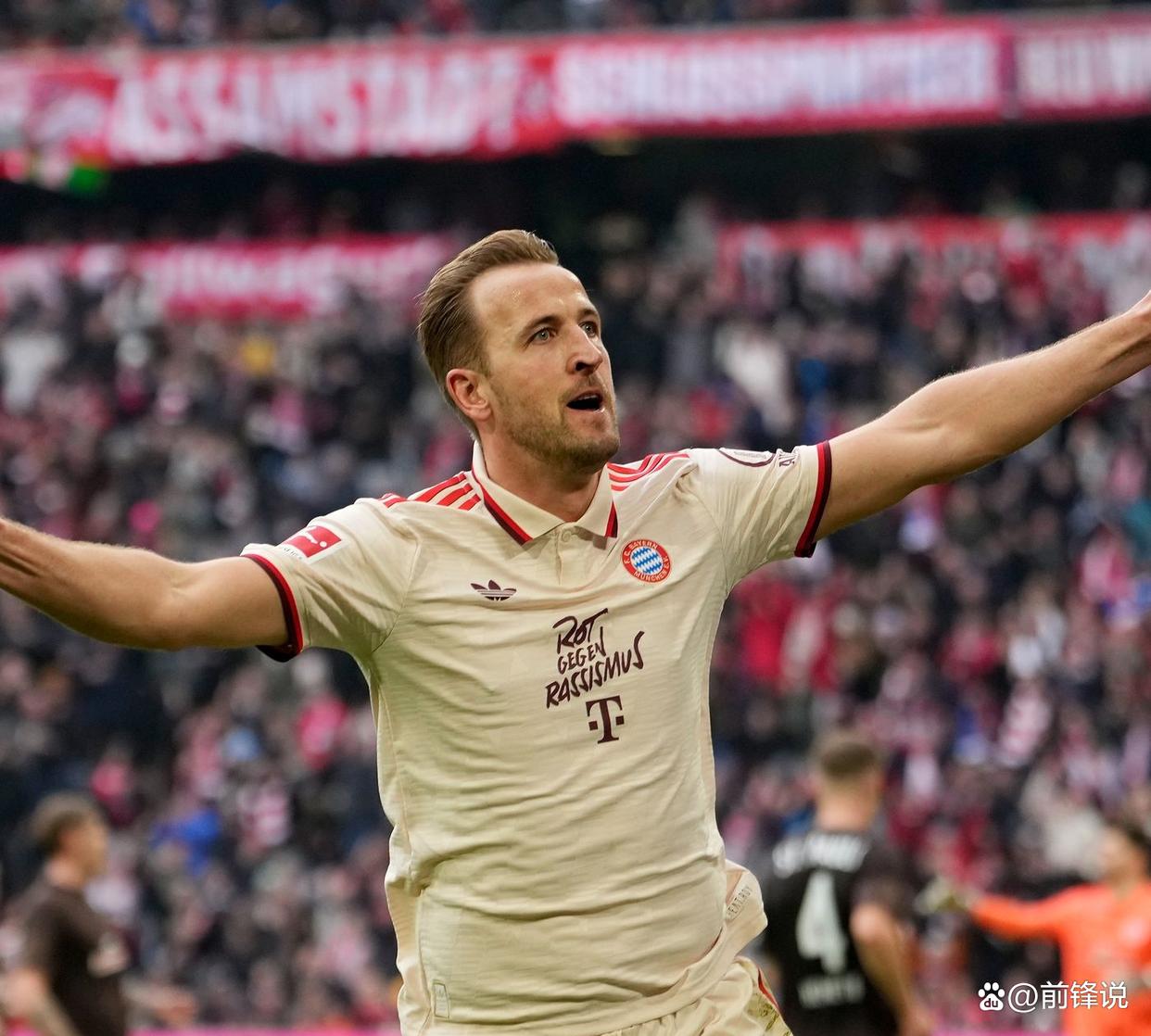 关于拜仁慕尼黑冲刺争冠，全队合力冲刺榜首的信息