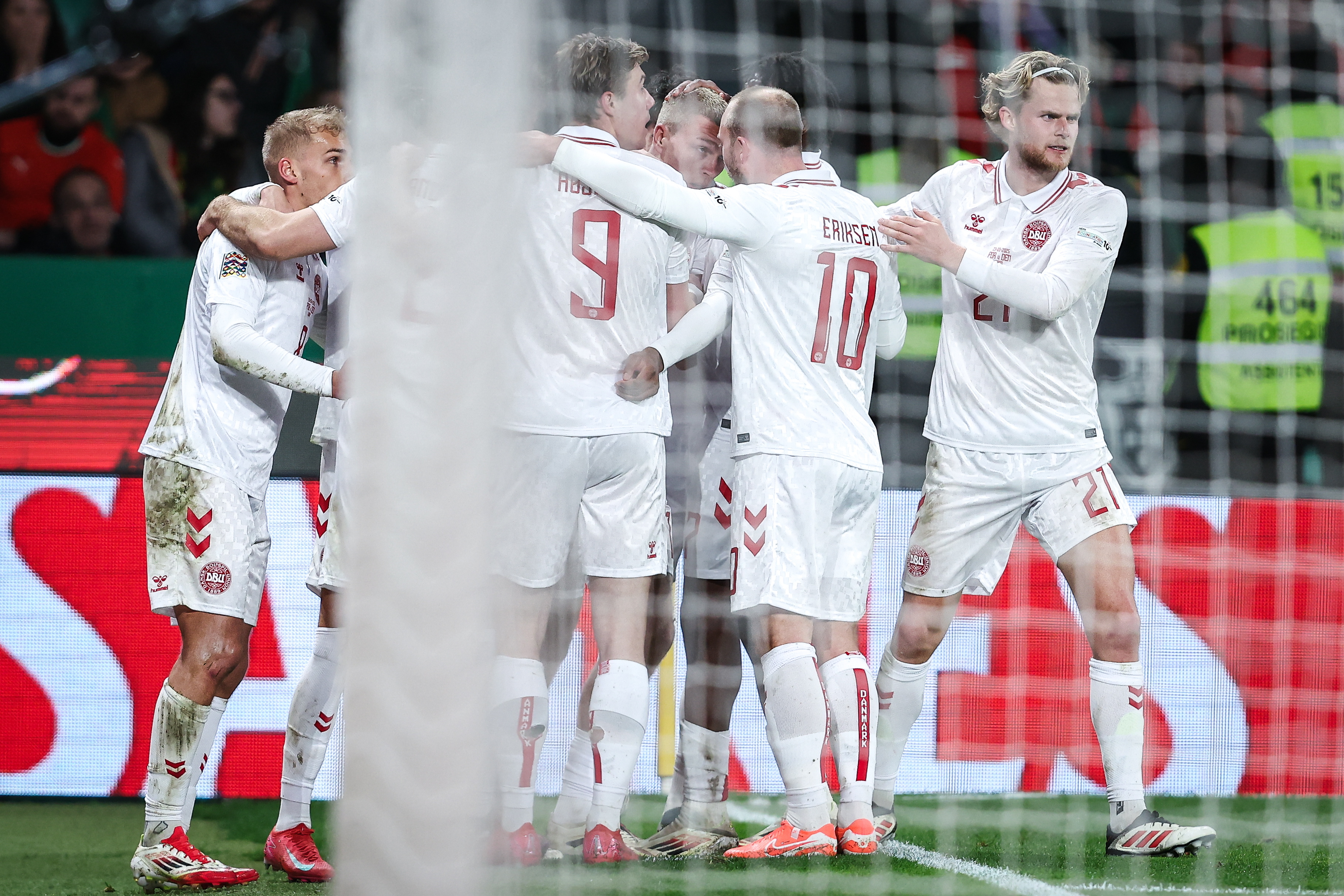 欧国联赛战术紧凑，球员全力以赴