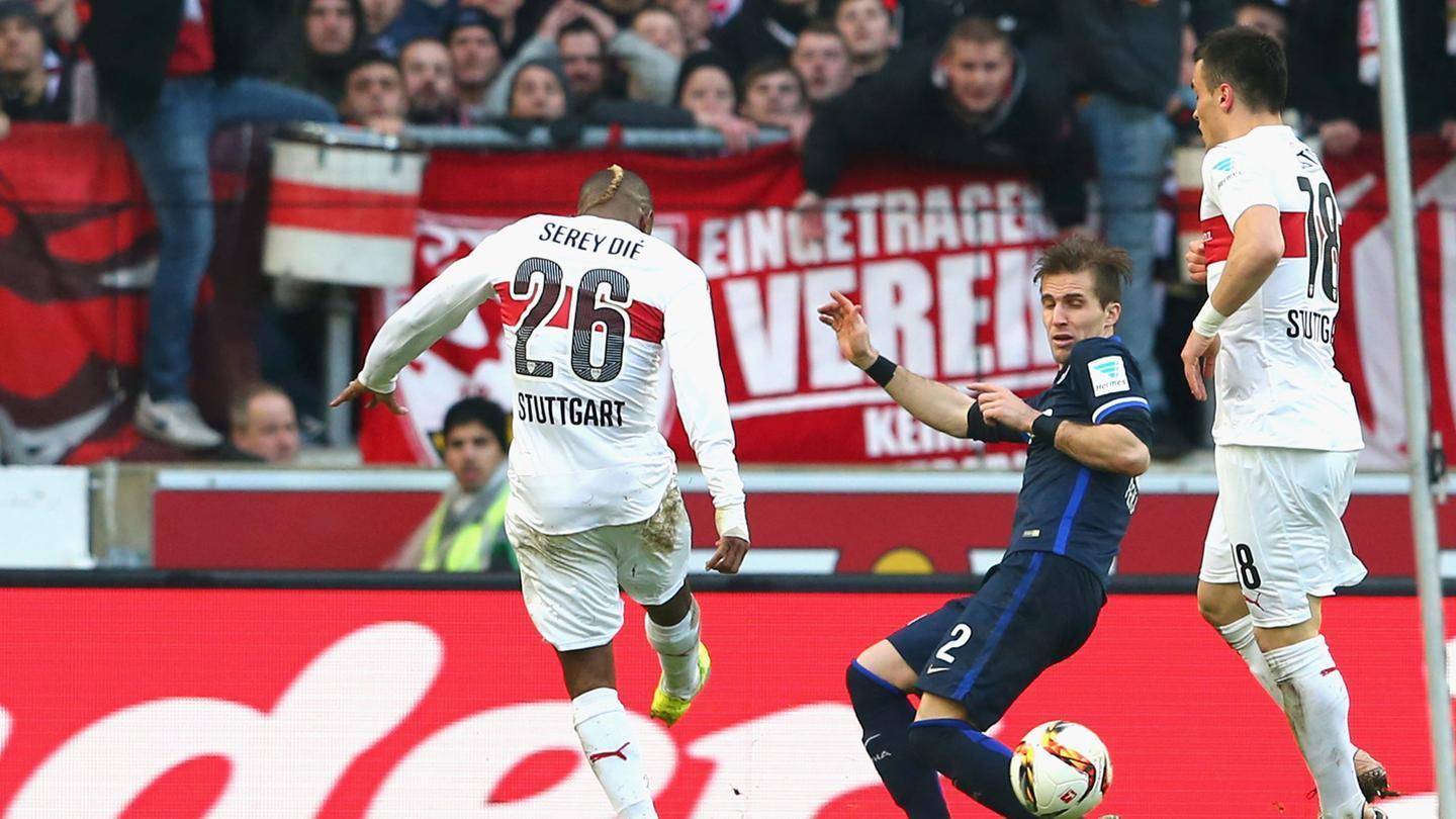 赫尔塔柏林主教练调整战术，球队露出新面貌