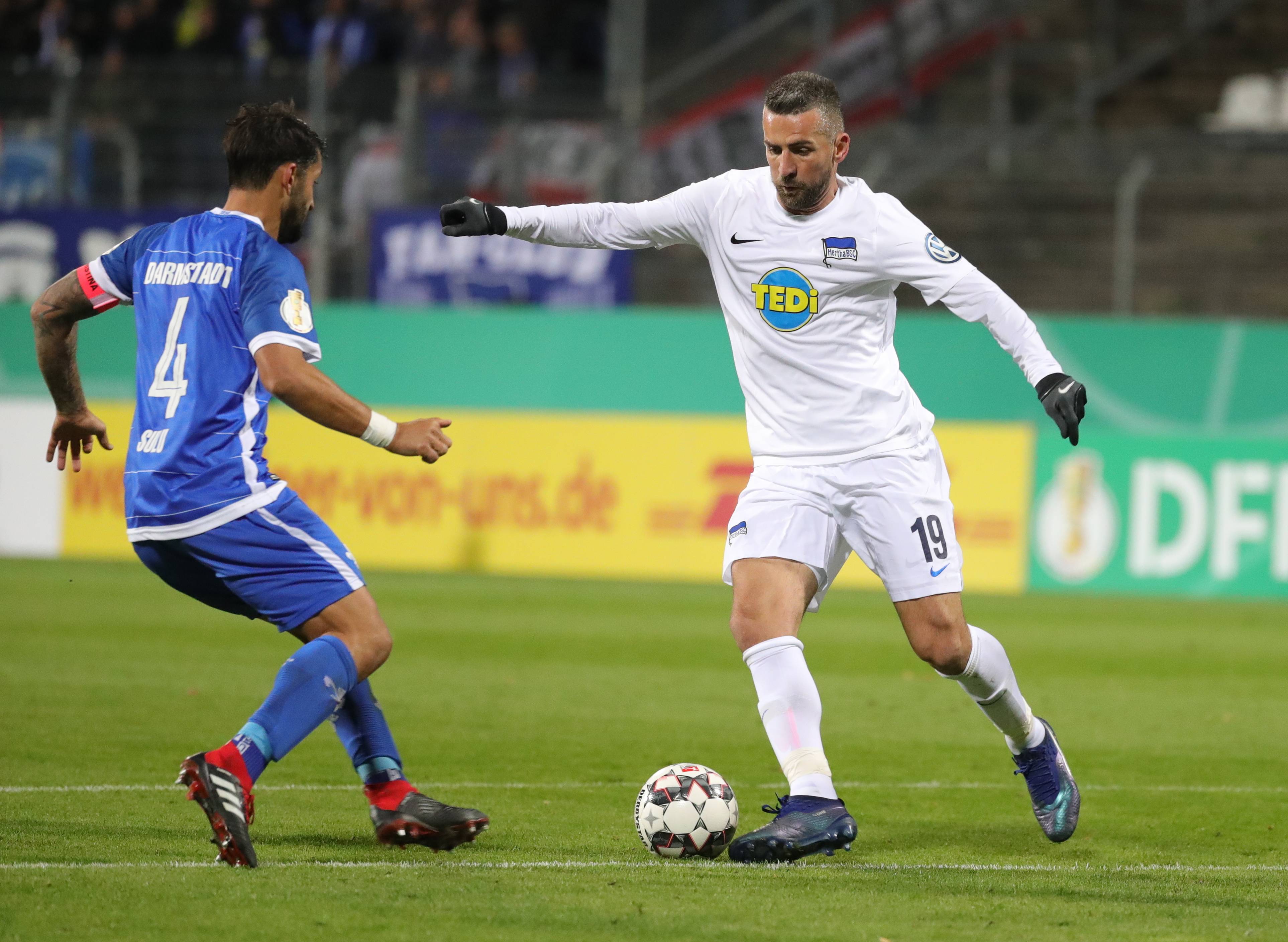 不伦瑞克客场0-2不敌斯图加特，惨遭失利的简单介绍