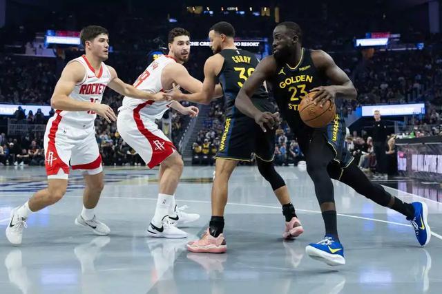 开拓者客场大胜马刺，东部征战取胜