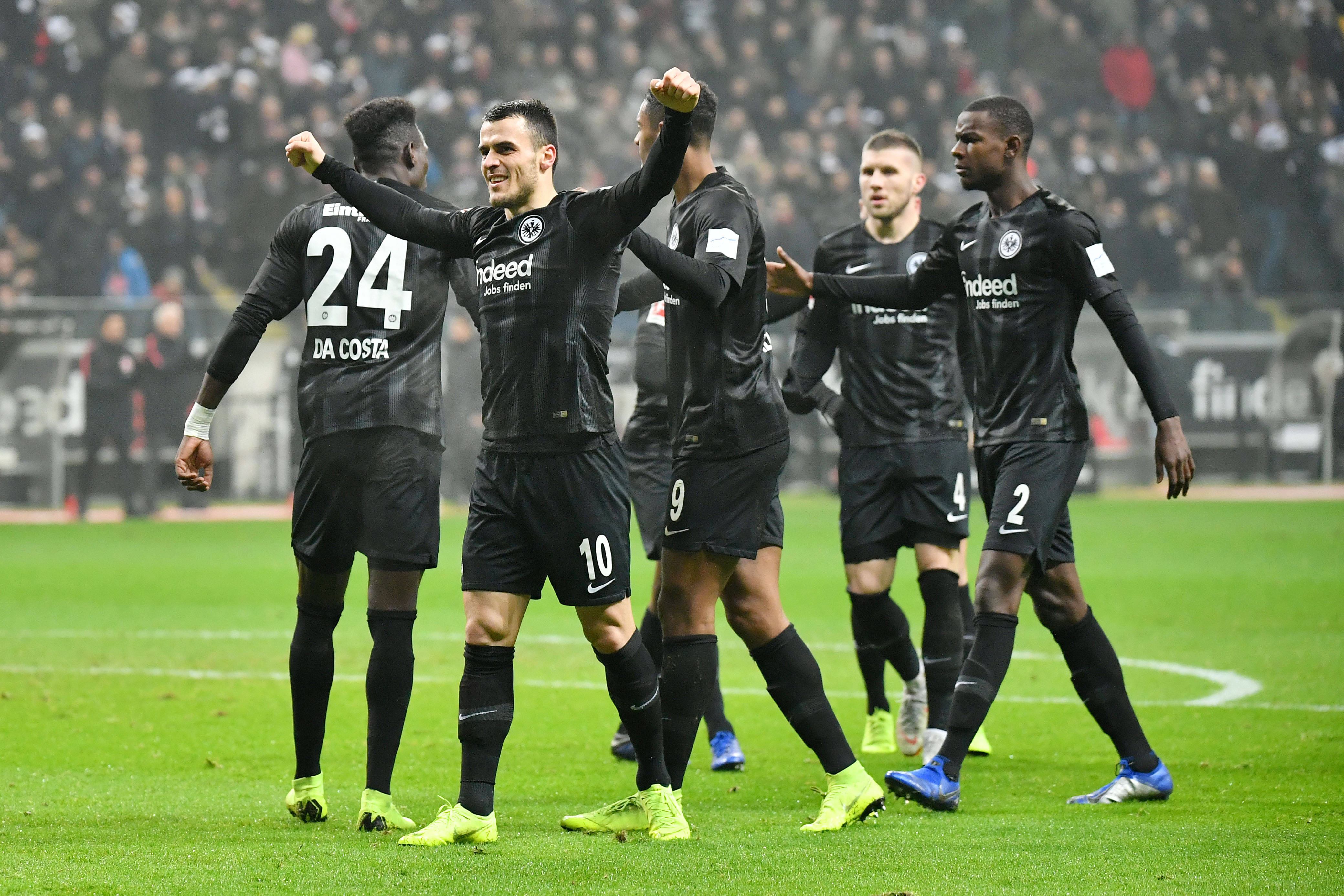 包含沃尔夫斯堡客场失利，球队需总结经验迎接下一场比赛挑战的词条