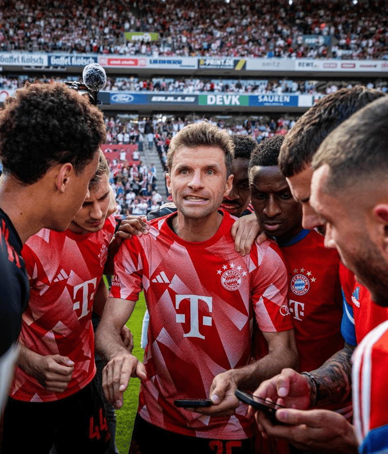 关于拜仁慕尼黑轻取莫斯科中央陆军，提前晋级的信息