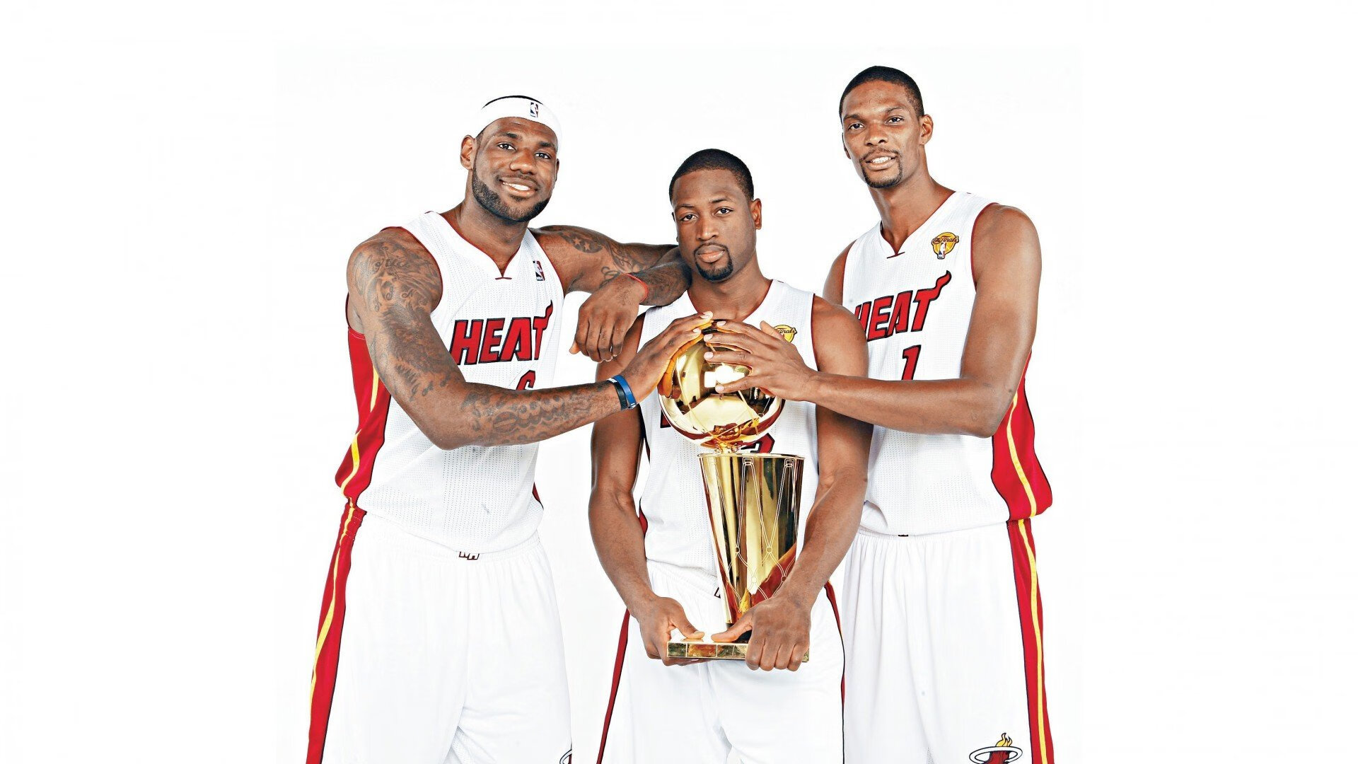 绿茵场上的险胜与乒乓台的高光，当葡萄牙足球遇上梁靖崑的乒乓时刻